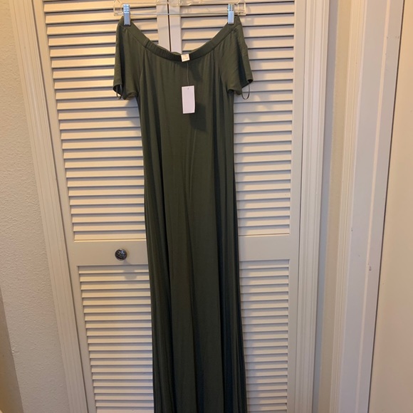 New with tags Maternity Maxi Dress XS - Picture 2 of 3